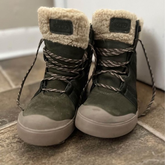 Cute keen winter boots sz6.5 - Picture 1 of 1
